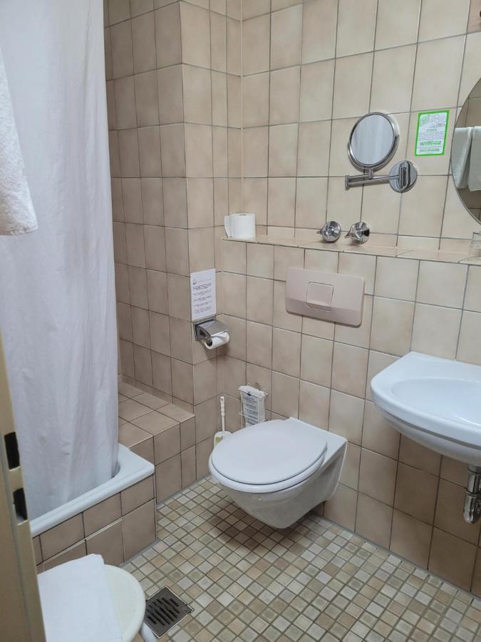 Hotel Restaurant Ruppert Walluf Eksteriør billede